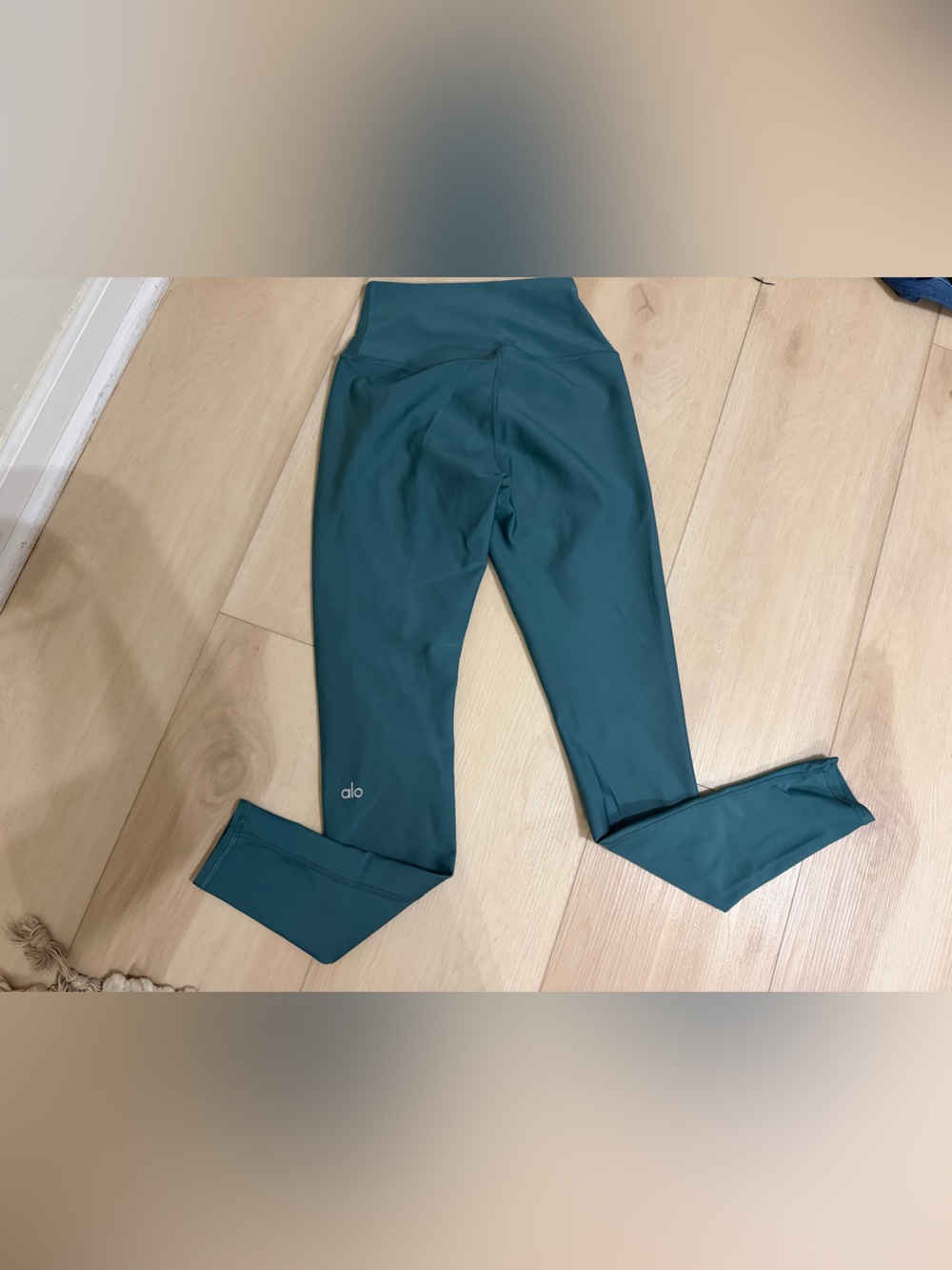 Alo High-Rise Teal Leggings size s